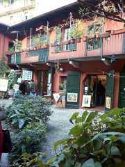 Xtrallusion photo gallery of Italy. Photos, pictures, images and photographs of the Italian Rivieras, the Italian Lakes, the Italian Alps, the Cinque Terre, the Amalfi coast and some of the most beautiful corners of Italy. Plus photos of Italian cities such as Pisa, Milan, Genoa and Rome.